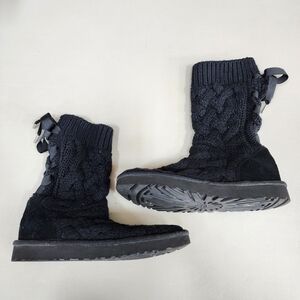 UGG Australia Women’s Isala Cable Knit Black Boots Women’s Size 7
